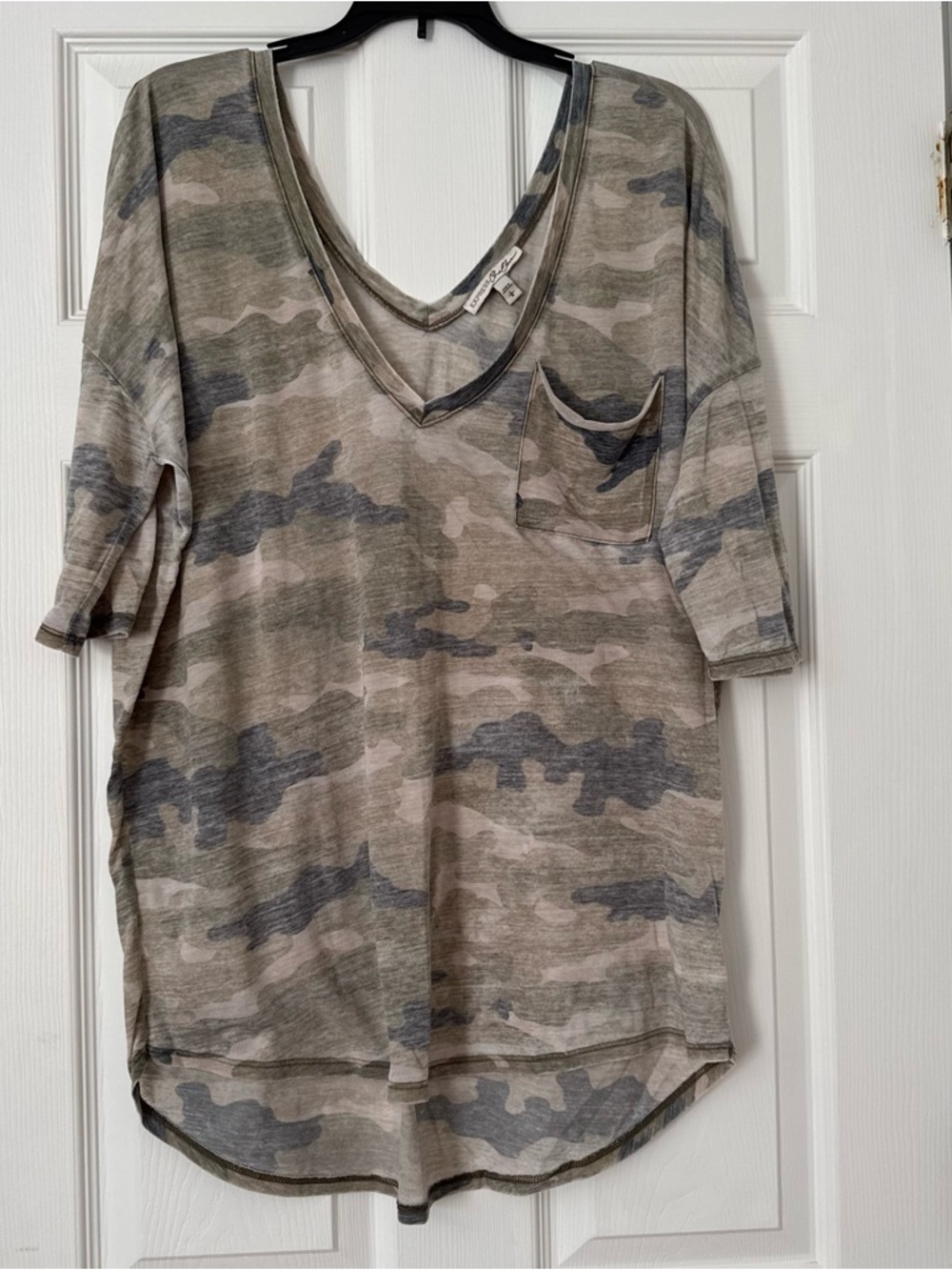 Express Camo V-Neck Tee - SIZE L